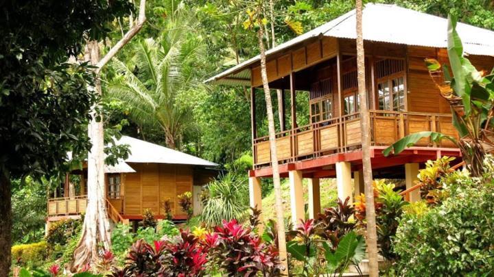 Two Fish Resort Lembeh Bitung Exterior foto