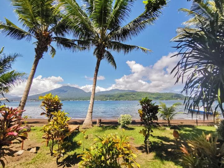 Two Fish Resort Lembeh Bitung Exterior foto