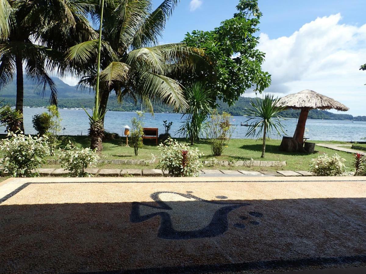 Two Fish Resort Lembeh Bitung Exterior foto